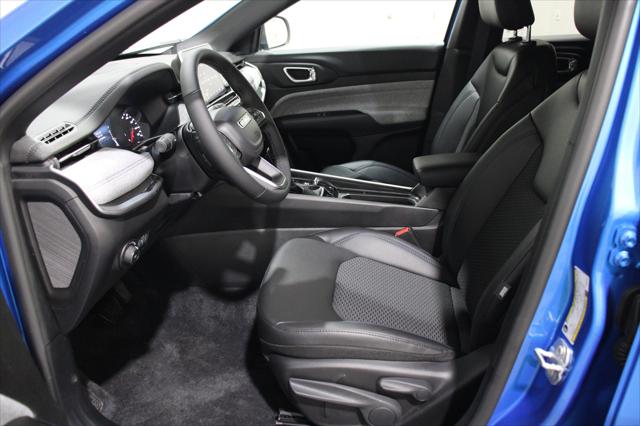 2025 Jeep Compass COMPASS LATITUDE 4X4 2025 Jeep Compass COMPASS LATITUDE 4X4