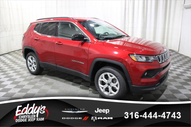 2025 Jeep Compass COMPASS LATITUDE 4X4