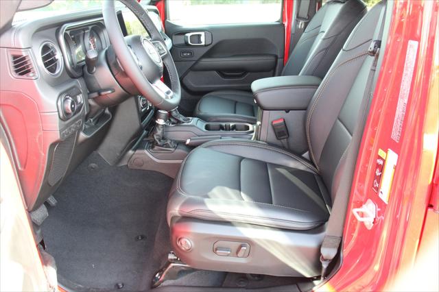 2025 Jeep Wrangler WRANGLER 4-DOOR SAHARA 2025 Jeep Wrangler WRANGLER 4-DOOR SAHARA