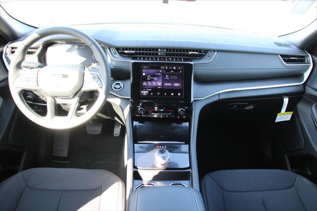 2025 Jeep Grand Cherokee GRAND CHEROKEE L LAREDO X 4X4 2025 Jeep Grand Cherokee GRAND CHEROKEE L LAREDO X 4X4