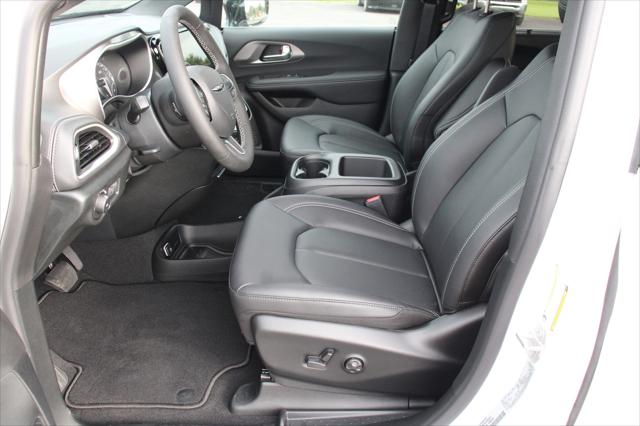 2026 Chrysler Pacifica PACIFICA SELECT AWD 2026 Chrysler Pacifica PACIFICA SELECT AWD