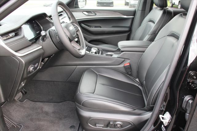 2025 Jeep Grand Cherokee GRAND CHEROKEE L LIMITED 4X4 2025 Jeep Grand Cherokee GRAND CHEROKEE L LIMITED 4X4