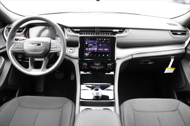 2025 Jeep Grand Cherokee GRAND CHEROKEE LAREDO X 4X4 2025 Jeep Grand Cherokee GRAND CHEROKEE LAREDO X 4X4