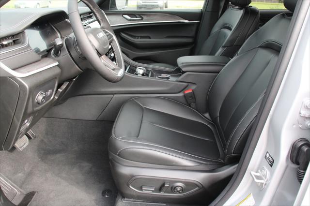 2025 Jeep Grand Cherokee GRAND CHEROKEE LIMITED 4X4 2025 Jeep Grand Cherokee GRAND CHEROKEE LIMITED 4X4