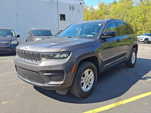 2022 Jeep Grand Cherokee Laredo 4x4