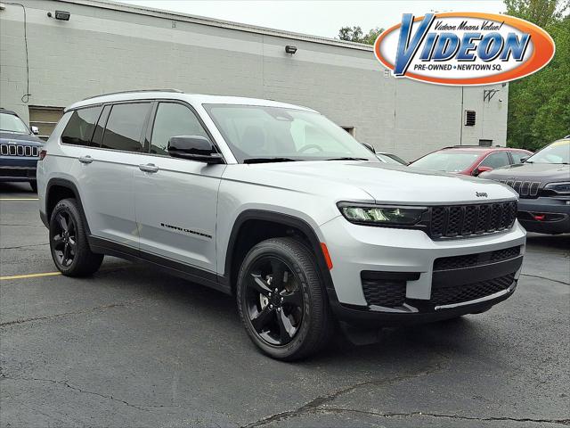 2022 Jeep Grand Cherokee L Altitude 4x4 2022 Jeep Grand Cherokee L Altitude 4x4