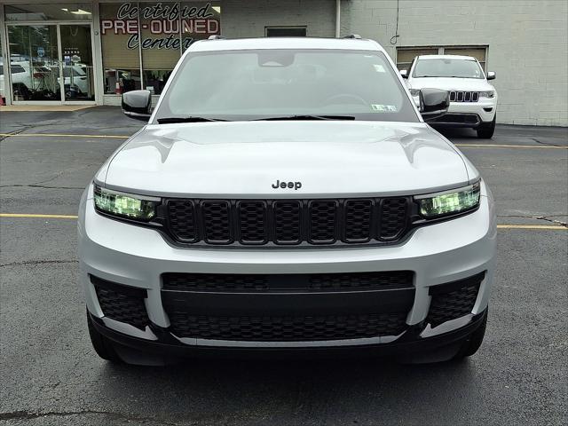 2022 Jeep Grand Cherokee L Altitude 4x4 2022 Jeep Grand Cherokee L Altitude 4x4