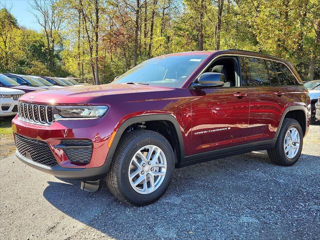 2025 Jeep Grand Cherokee GRAND CHEROKEE LAREDO X 4X4