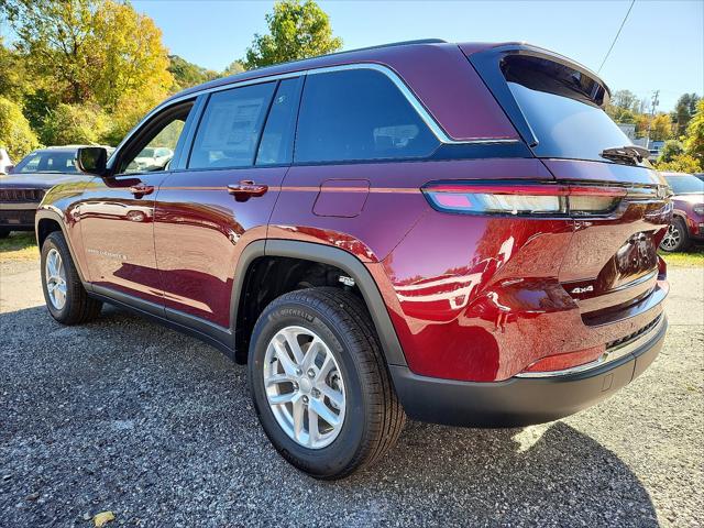 2025 Jeep Grand Cherokee GRAND CHEROKEE LAREDO X 4X4