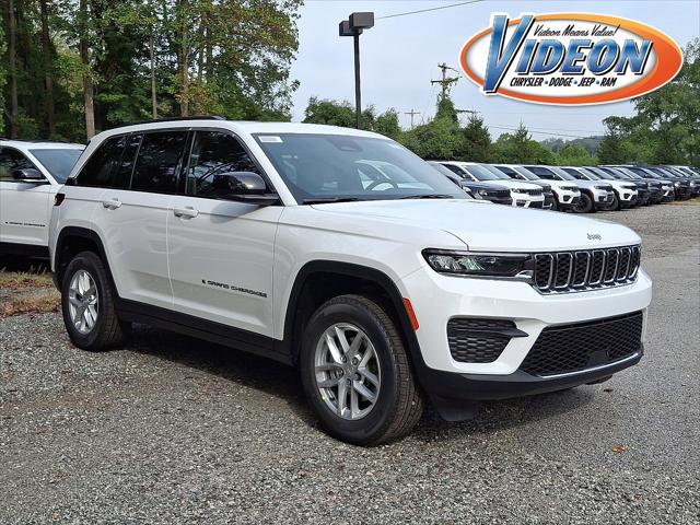 2025 Jeep Grand Cherokee GRAND CHEROKEE LAREDO X 4X4 2025 Jeep Grand Cherokee GRAND CHEROKEE LAREDO X 4X4