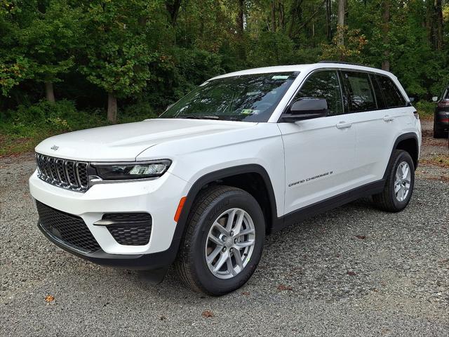 2025 Jeep Grand Cherokee GRAND CHEROKEE LAREDO X 4X4 2025 Jeep Grand Cherokee GRAND CHEROKEE LAREDO X 4X4