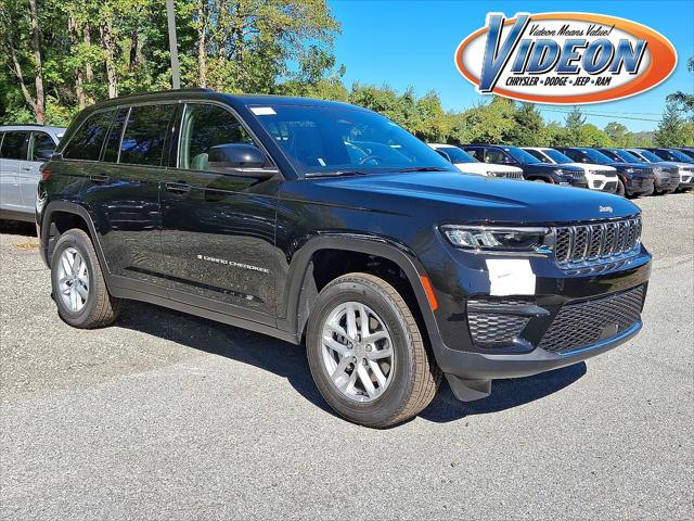 2025 Jeep Grand Cherokee GRAND CHEROKEE LAREDO X 4X4 2025 Jeep Grand Cherokee GRAND CHEROKEE LAREDO X 4X4