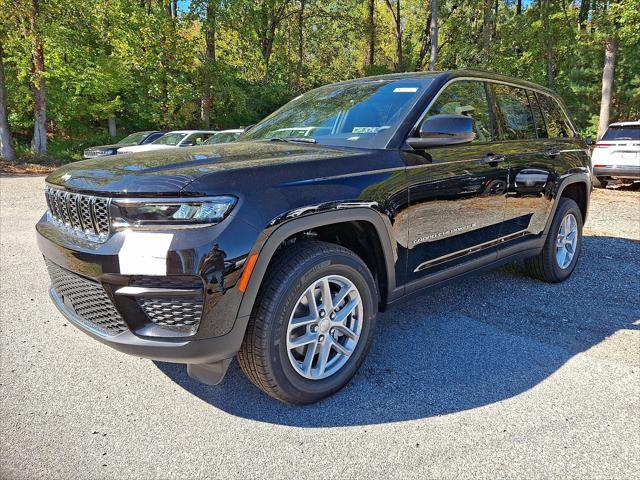 2025 Jeep Grand Cherokee GRAND CHEROKEE LAREDO X 4X4