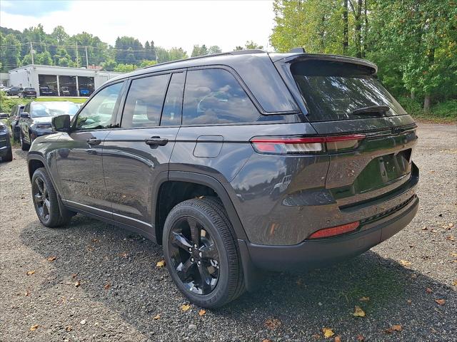2025 Jeep Grand Cherokee GRAND CHEROKEE ALTITUDE X 4X4 2025 Jeep Grand Cherokee GRAND CHEROKEE ALTITUDE X 4X4