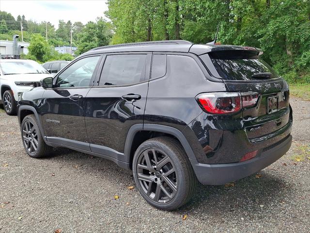 2025 Jeep Compass COMPASS LIMITED 4X4