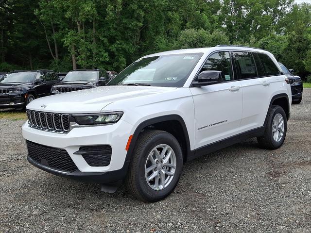 2025 Jeep Grand Cherokee GRAND CHEROKEE LAREDO X 4X4