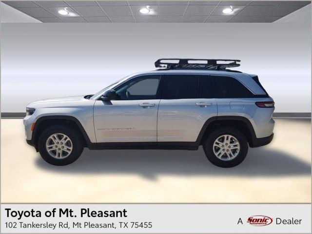 2024 Jeep Grand Cherokee Laredo 4x2