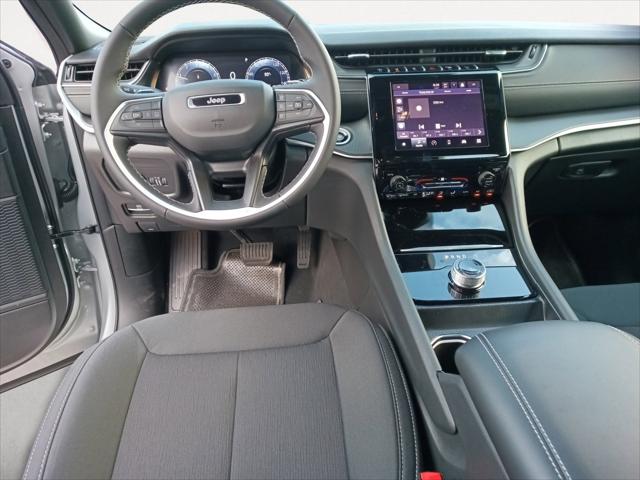 2025 Jeep Grand Cherokee GRAND CHEROKEE L LAREDO X 4X2 2025 Jeep Grand Cherokee GRAND CHEROKEE L LAREDO X 4X2