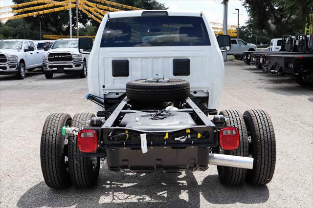 2024 RAM Ram 3500 Chassis Cab RAM 3500 TRADESMAN CHASSIS REGULAR CAB 4X4 60 CA 2024 RAM Ram 3500 Chassis Cab RAM 3500 TRADESMAN CHASSIS REGULAR CAB 4X4 60 CA
