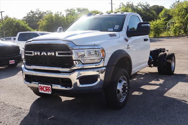 2024 RAM Ram 5500 Chassis Cab RAM 5500 TRADESMAN CHASSIS REGULAR CAB 4X4 84 CA 2024 RAM Ram 5500 Chassis Cab RAM 5500 TRADESMAN CHASSIS REGULAR CAB 4X4 84 CA
