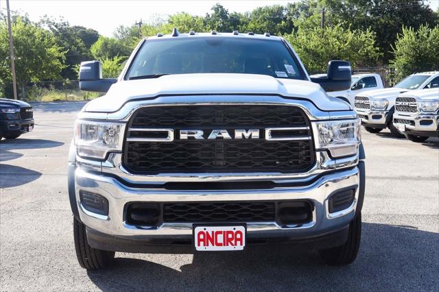 2024 RAM Ram 5500 Chassis Cab RAM 5500 TRADESMAN CHASSIS REGULAR CAB 4X4 84 CA 2024 RAM Ram 5500 Chassis Cab RAM 5500 TRADESMAN CHASSIS REGULAR CAB 4X4 84 CA