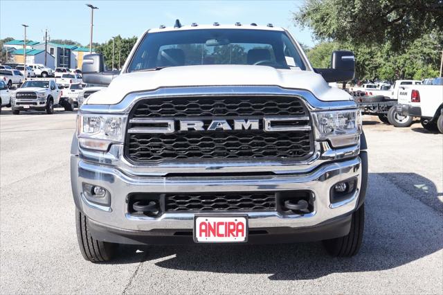 2024 RAM Ram 5500 Chassis Cab RAM 5500 TRADESMAN CHASSIS REGULAR CAB 4X4 84 CA 2024 RAM Ram 5500 Chassis Cab RAM 5500 TRADESMAN CHASSIS REGULAR CAB 4X4 84 CA