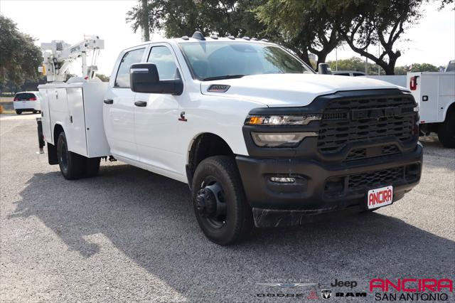 2026 RAM Ram 3500 Chassis Cab RAM 3500 TRADESMAN CREW CAB CHASSIS 4X4 60 CA