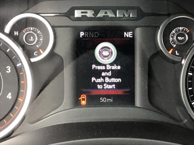 2026 RAM Ram 5500 Chassis Cab RAM 5500 TRADESMAN CHASSIS CREW CAB 4X4 84 CA