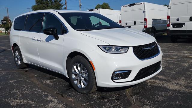 2026 Chrysler Pacifica PACIFICA SELECT AWD