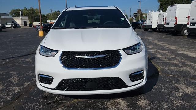 2026 Chrysler Pacifica PACIFICA SELECT AWD