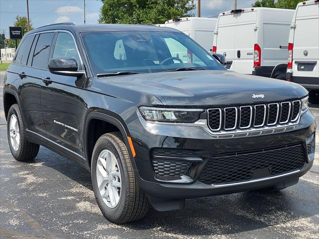 2025 Jeep Grand Cherokee GRAND CHEROKEE LAREDO X 4X4 2025 Jeep Grand Cherokee GRAND CHEROKEE LAREDO X 4X4