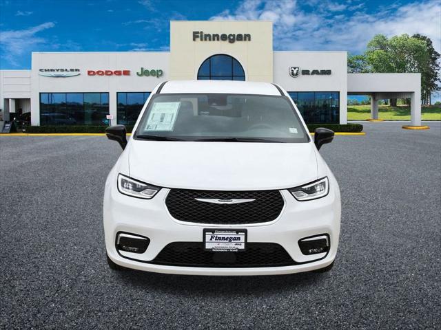 2025 Chrysler Pacifica PACIFICA SELECT