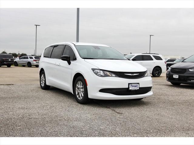 2025 Chrysler Voyager VOYAGER LX