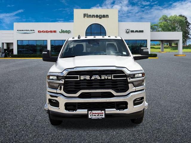 2026 RAM Ram 3500 Chassis Cab RAM 3500 TRADESMAN CREW CAB CHASSIS 4X4 60 CA