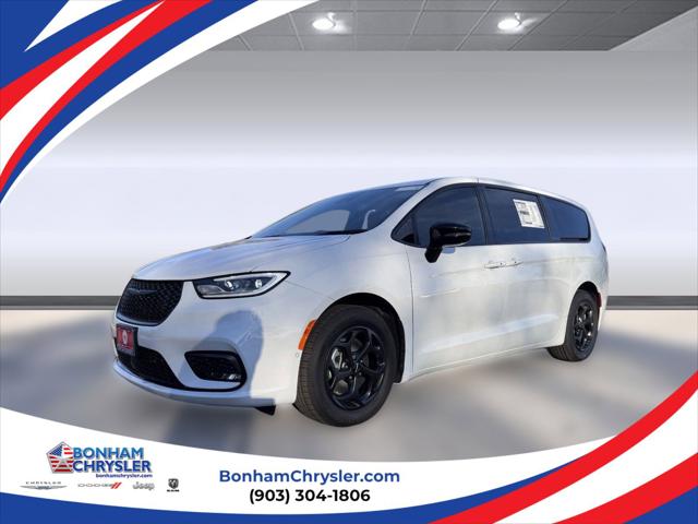 2024 Chrysler Pacifica Hybrid PACIFICA PLUG-IN HYBRID S APPEARANCE