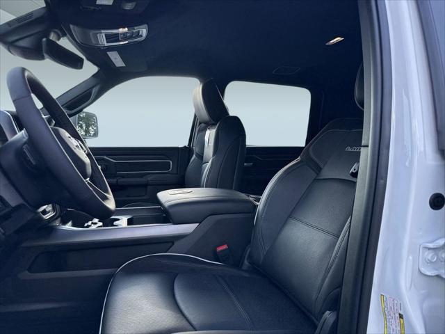 2025 RAM Ram 2500 RAM 2500 LARAMIE CREW CAB 4X4 64 BOX