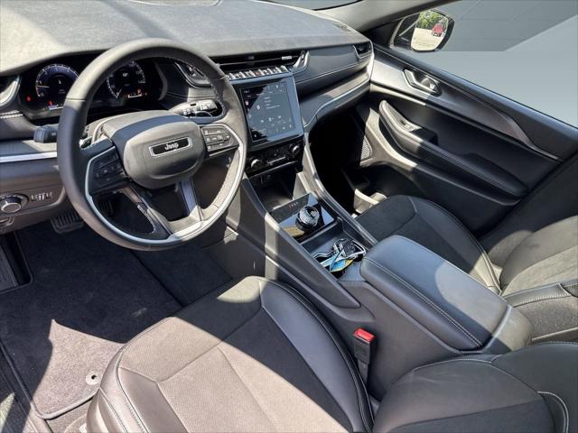 2025 Jeep Grand Cherokee GRAND CHEROKEE ALTITUDE X 4X2 2025 Jeep Grand Cherokee GRAND CHEROKEE ALTITUDE X 4X2