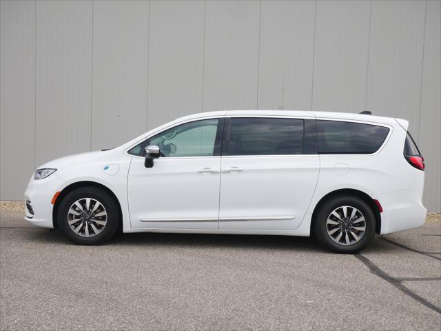 2023 Chrysler Pacifica Hybrid Limited
