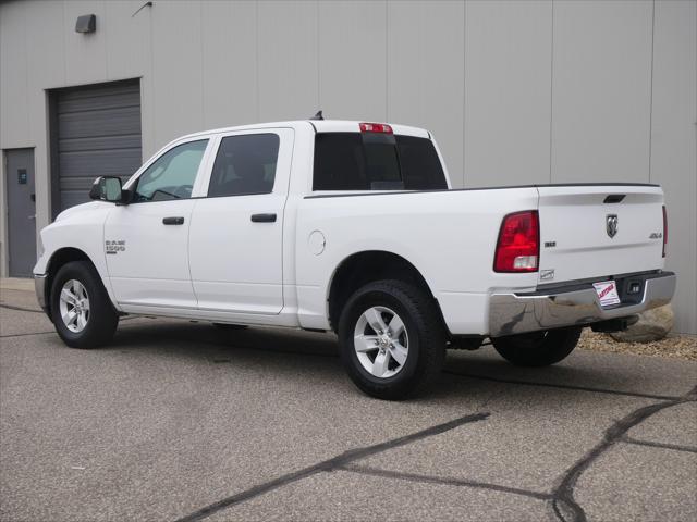 2023 RAM 1500 Classic SLT Crew Cab 4x4 57 Box 2023 RAM 1500 Classic SLT Crew Cab 4x4 57 Box