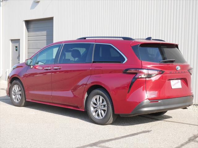 2022 Toyota Sienna XLE 2022 Toyota Sienna XLE