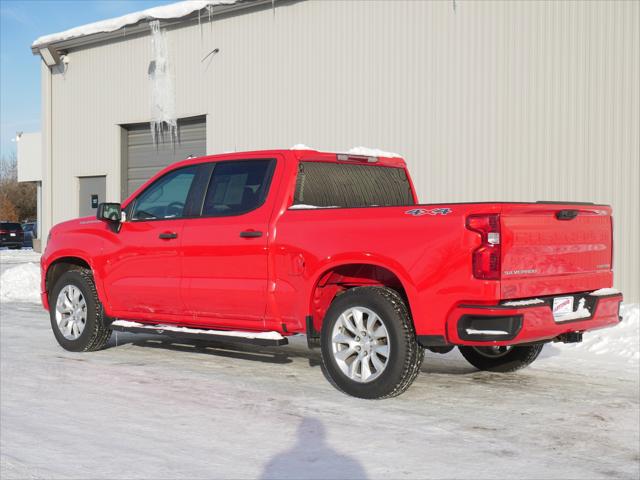 2022 Chevrolet Silverado 1500 4WD Crew Cab Short Bed Custom 2022 Chevrolet Silverado 1500 4WD Crew Cab Short Bed Custom