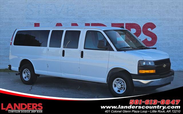 2023 Chevrolet Express Passenger RWD 3500 Extended Wheelbase LS 2023 Chevrolet Express Passenger RWD 3500 Extended Wheelbase LS