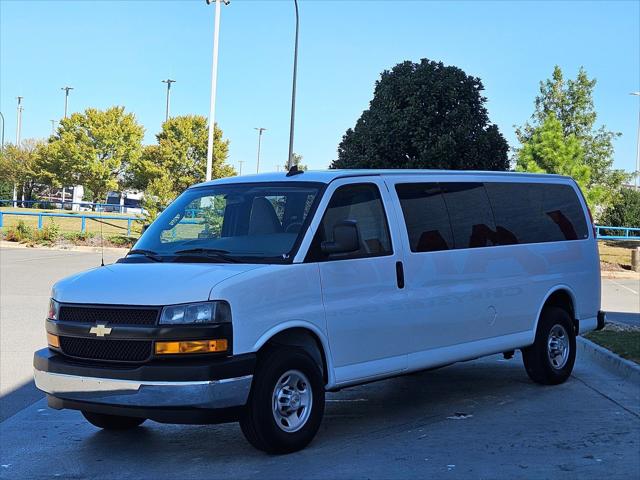 2023 Chevrolet Express Passenger RWD 3500 Extended Wheelbase LS 2023 Chevrolet Express Passenger RWD 3500 Extended Wheelbase LS
