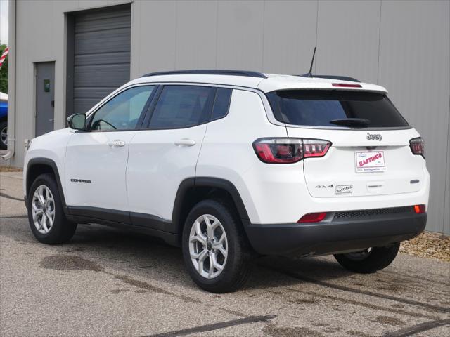 2025 Jeep Compass COMPASS LATITUDE 4X4
