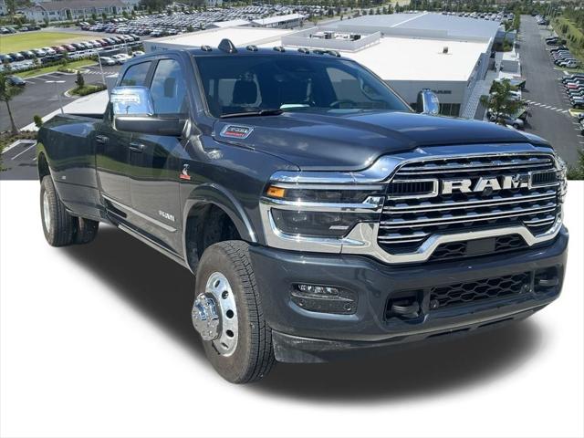 2025 RAM Ram 3500 RAM 3500 LIMITED CREW CAB 4X4 8 BOX