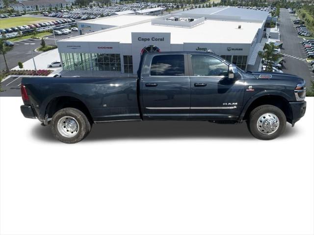 2025 RAM Ram 3500 RAM 3500 LIMITED CREW CAB 4X4 8 BOX