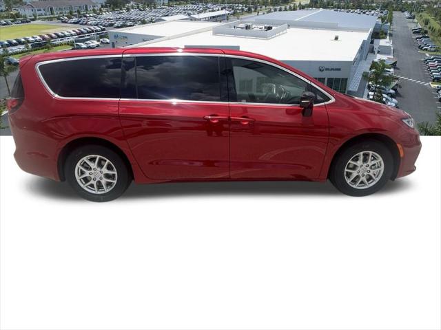 2025 Chrysler Pacifica PACIFICA SELECT