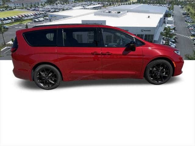 2025 Chrysler Pacifica PACIFICA LIMITED