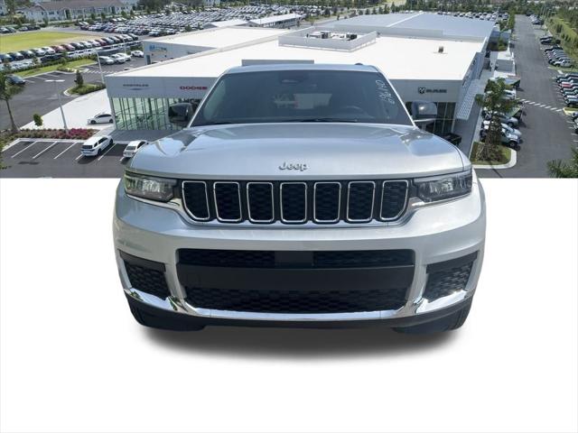 2025 Jeep Grand Cherokee GRAND CHEROKEE L LAREDO X 4X4