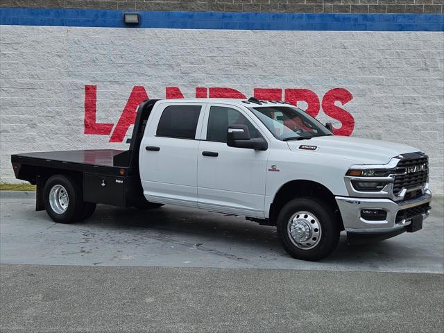 2025 RAM Ram 3500 Chassis Cab RAM 3500 TRADESMAN CREW CAB CHASSIS 4X4 60 CA